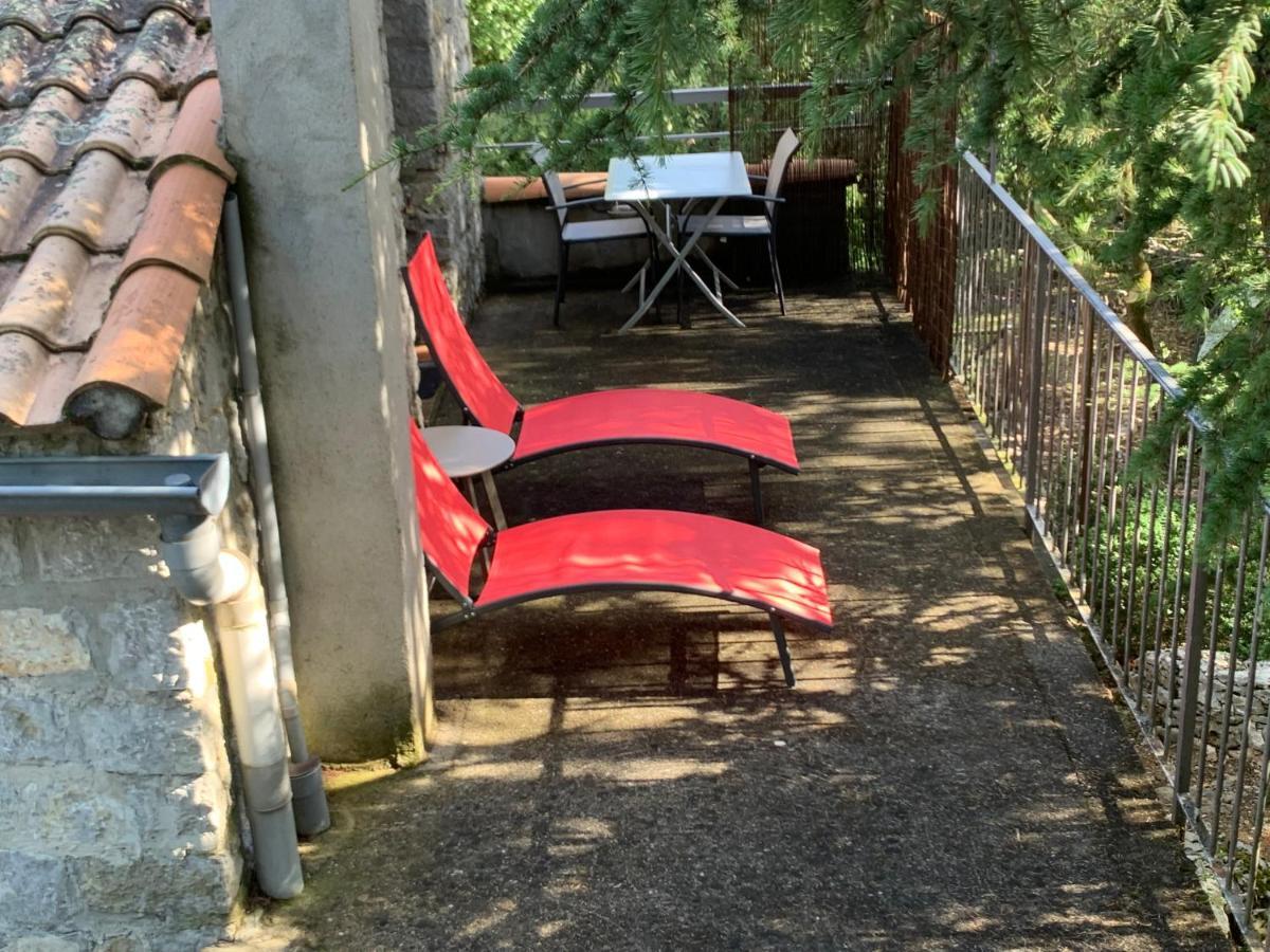 Chambre D'Hotes Climatisee Avec Terrasse Et Spa Bed & Breakfast Saint Alban Auriolles Exterior photo