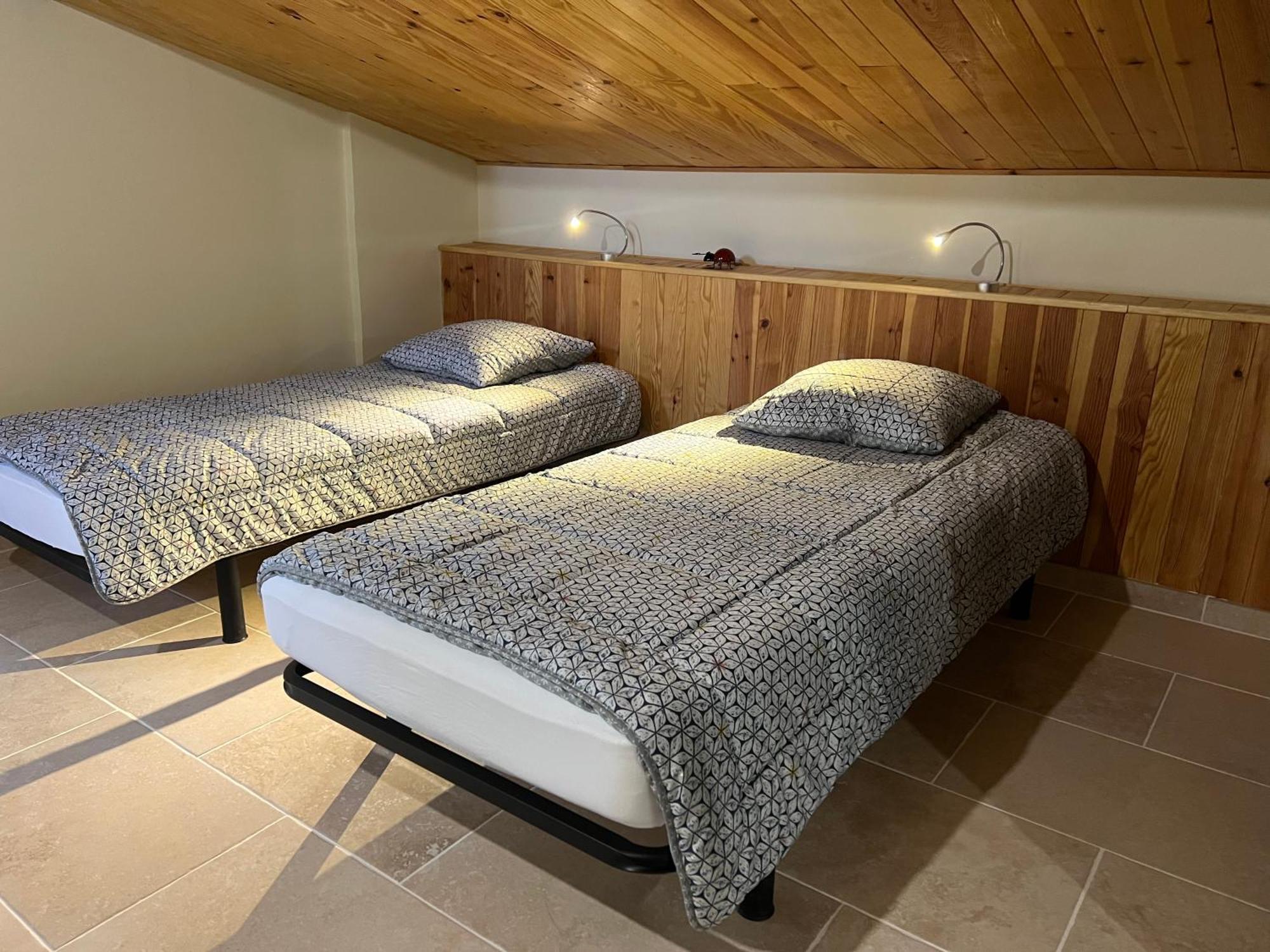 Chambre D'Hotes Climatisee Avec Terrasse Et Spa Bed & Breakfast Saint Alban Auriolles Exterior photo